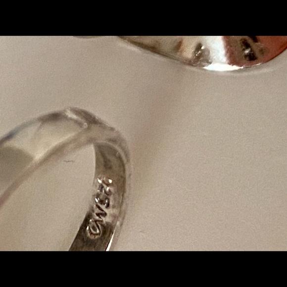 925 Silver ring and 925 silver earrings - Picture 3 of 7